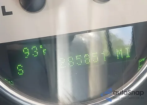 2005 Ford F-150 Lariat/Xlt from USA, damaged, VIN 1FTPW12595KE91157